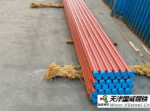成排螺旋段水冷壁/40×7.5，5根水冷壁管一排，長6米，管節(jié)距55，6片鰭片連接，鰭片規(guī)格15×6，15CrMo